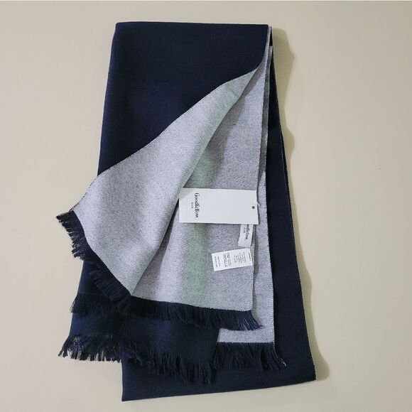 Goodfellow & Co. Men's Navy Reversible Scarf - Picture 1 of 7